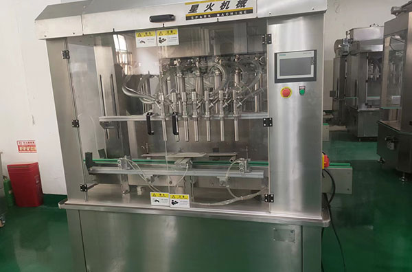 全自動精華液灌裝機(jī)設(shè)備的優(yōu)勢優(yōu)點(diǎn)