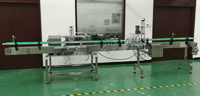 四頭磁力泵灌裝生產(chǎn)線-小型液體自動灌裝旋蓋生產(chǎn)線